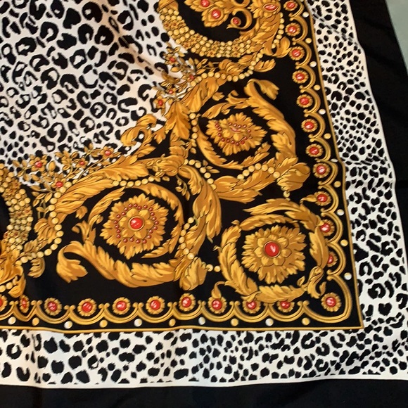 Jodhpur Scarf. Never worn. - Picture 2 of 5